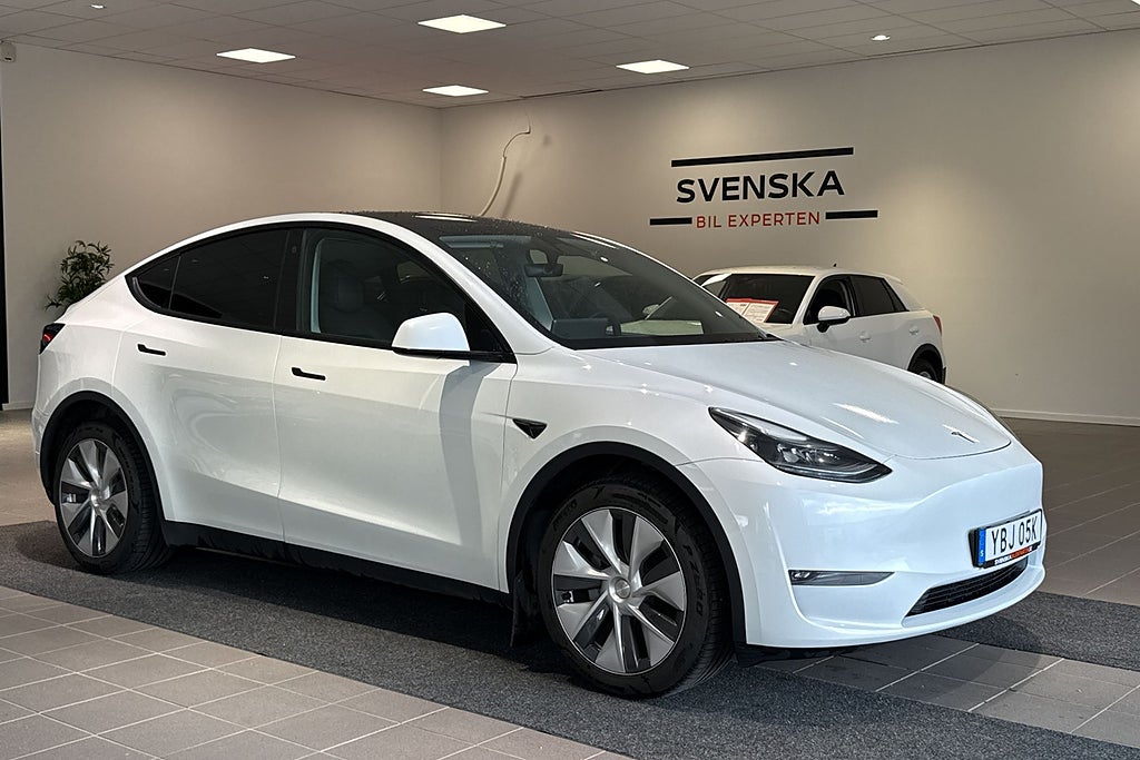 Tesla Model Y 514hk Long Range AWD Autopilot 3 /Panorama/Drag/V-hjul