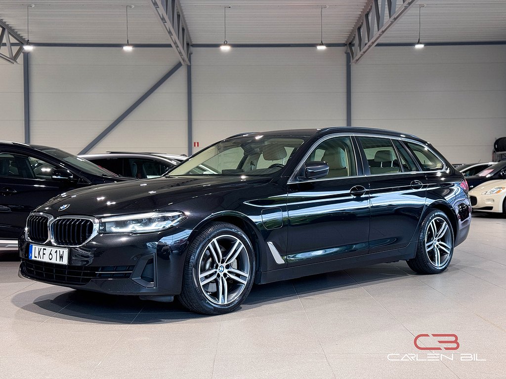 BMW 530e Touring 292hk Skinn HiFi Ambient Rattvärme Drag