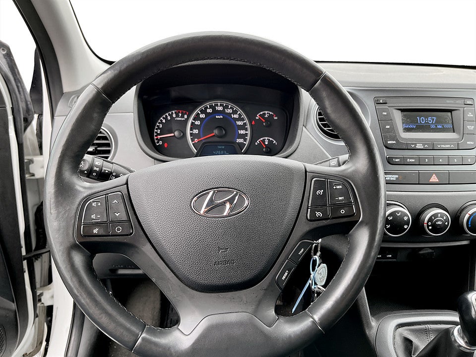 Bild på Hyundai i10 Comfort 1.0 67hk FARTHÅLLARE RATTVÄRME