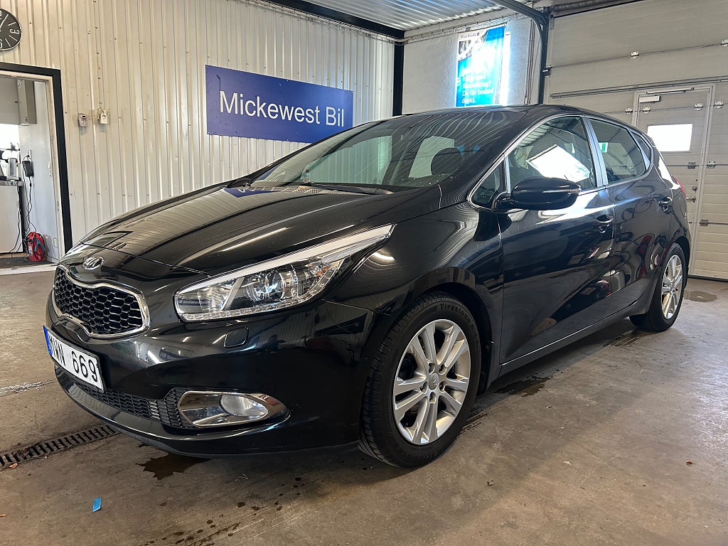 Kia Ceed cee'd 1.6 GDI DCT EX Comfort Automat