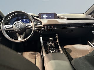 Mazda 3 Hatchback 2.0 M Hybrid Kamera GPS HuD Rattvärme SoV – bild 8