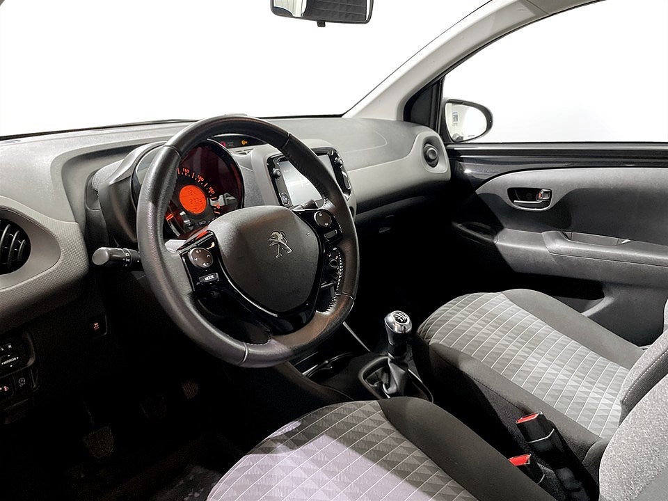 Bild på Peugeot 108 5D Active 1.0 PT 72hk - B-KAMERA, CARPLAY