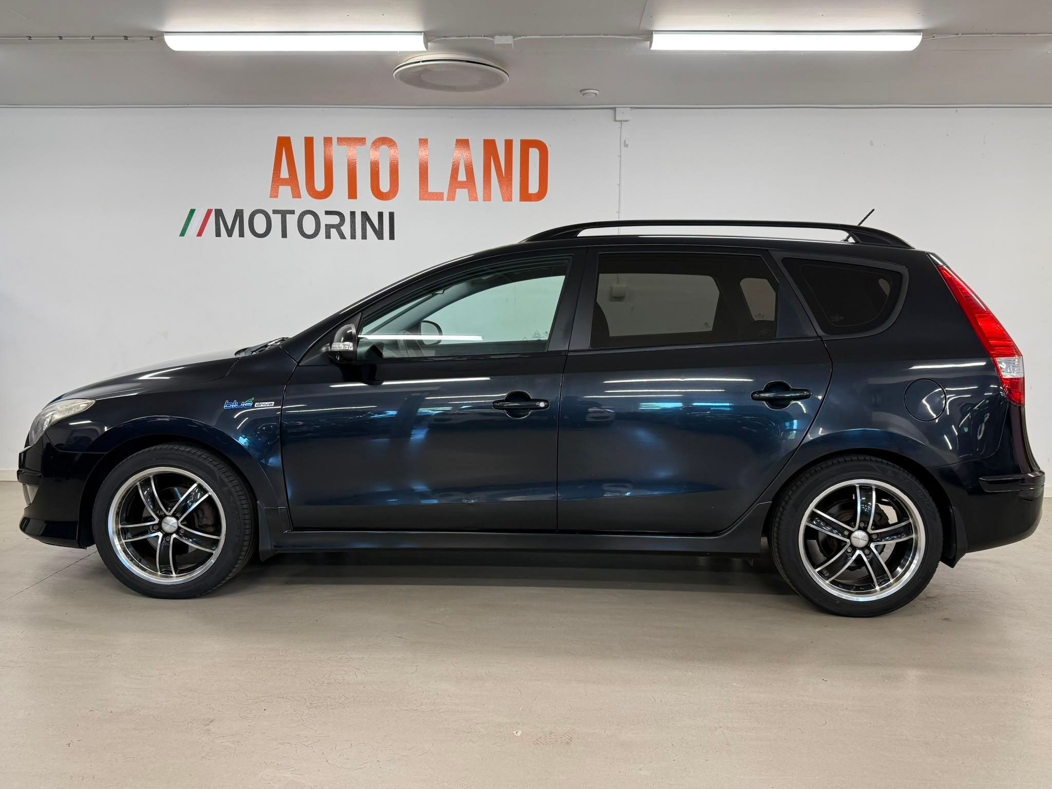 Hyundai i30 cw 1.6 CRDi Business 2011, bild 4/46