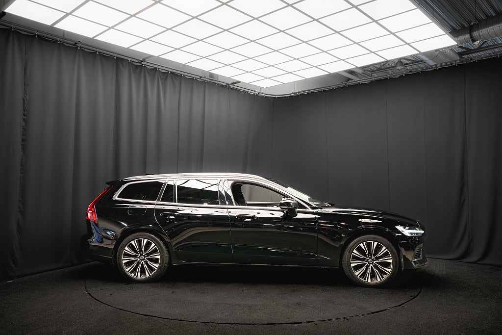Volvo V60 Recharge II T6 AWD DRAG KAMERA BLIS 96%SoH 1-ÄGARE MOMS