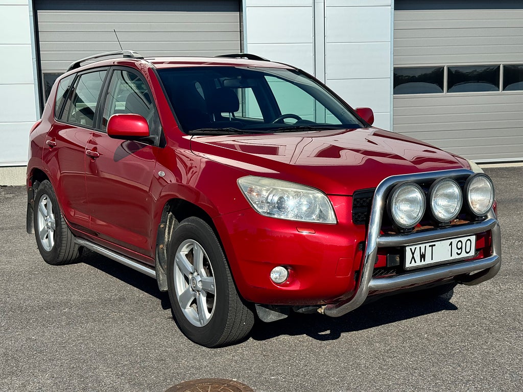 Toyota RAV4 2.0 VVT-i 4x4 AUT DRAGKROK MOTORVÄRMARE NYTT BATTERI