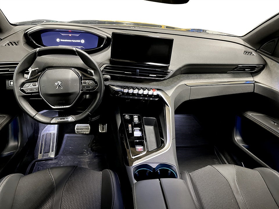 Bild på Peugeot 3008 GT 1.2 PT 130hk Aut B-KAMERA CARPLAY