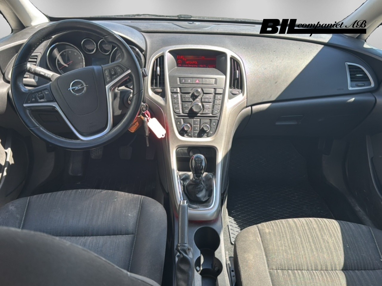 Opel Astra 1.6 Manuell, 115hk 2011, bild 7/42
