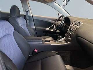 Lexus IS 250 2.5 V6 Mvärmare Kamkedja S&V-däck Farthållare – bild 10
