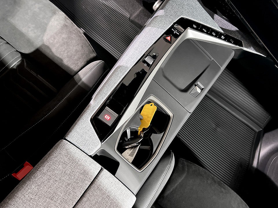Bild på Peugeot E-5008 GT Ultimate Business Long Range - FULLSERVICELEASING!