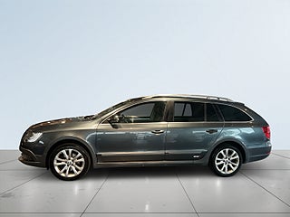 Skoda Superb Kombi 2.0 TDI 4×4 Elegance Drag/MoK/S&V/LED-Ramp/P-Sens – bild 4