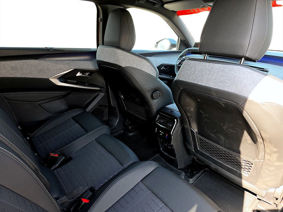 Bild på Peugeot E-5008 Winter Edition+ - DEMO