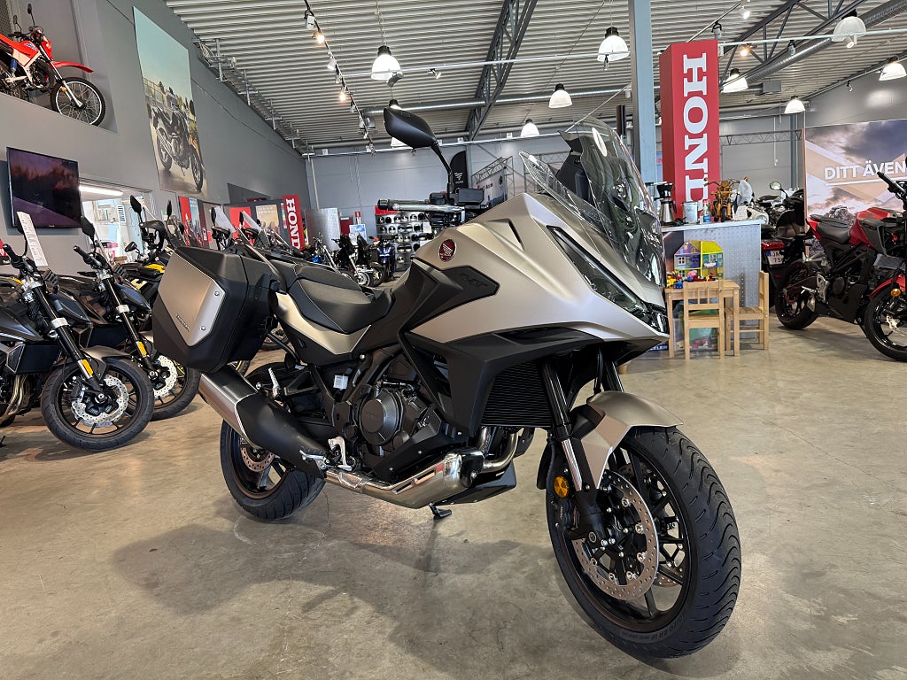 Honda NT1100 