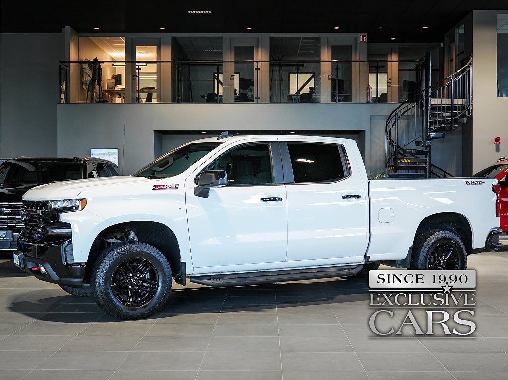 Chevrolet Silverado LT Trail Boss 5.3L V8 2meter flak