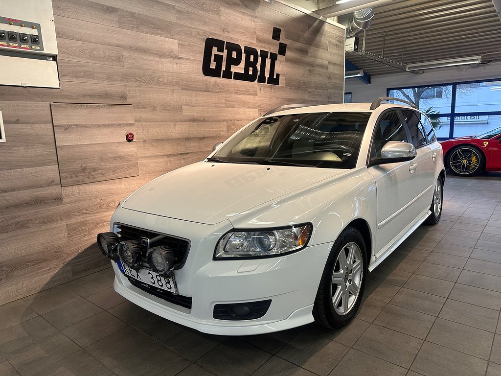 Volvo V50 2.0 D Momentum | R-Design | 1438:-/mån 