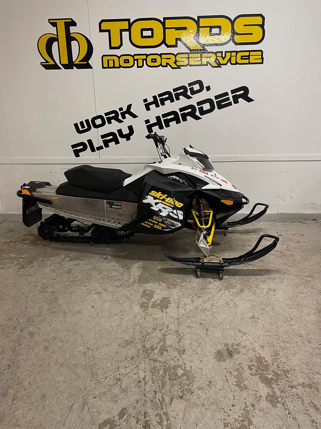 Ski-Doo MXZ XRS 800 (Momsad) 