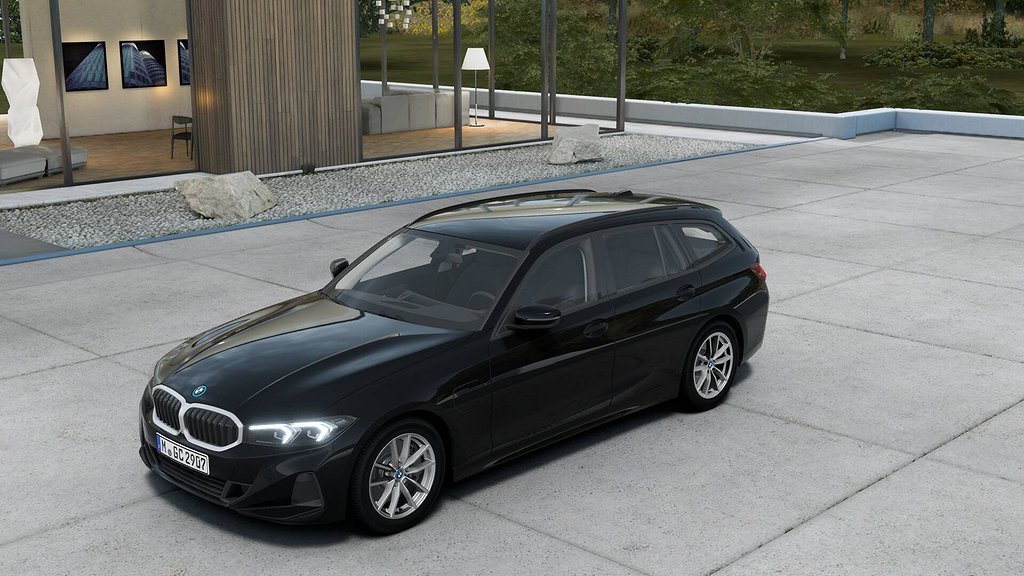 BMW 330e xDrive Touring, Navigation Privatleasingkampanj
