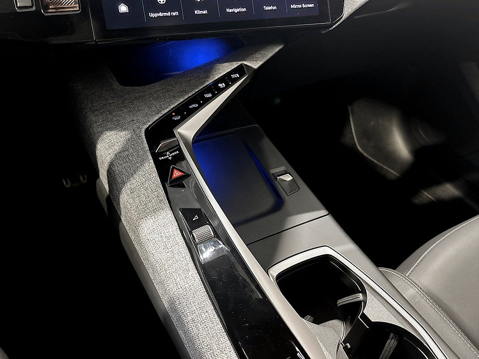 Bild på Peugeot 5008 GT Hybrid 145hk Aut 7-SITS B-KAMERA CARPLAY