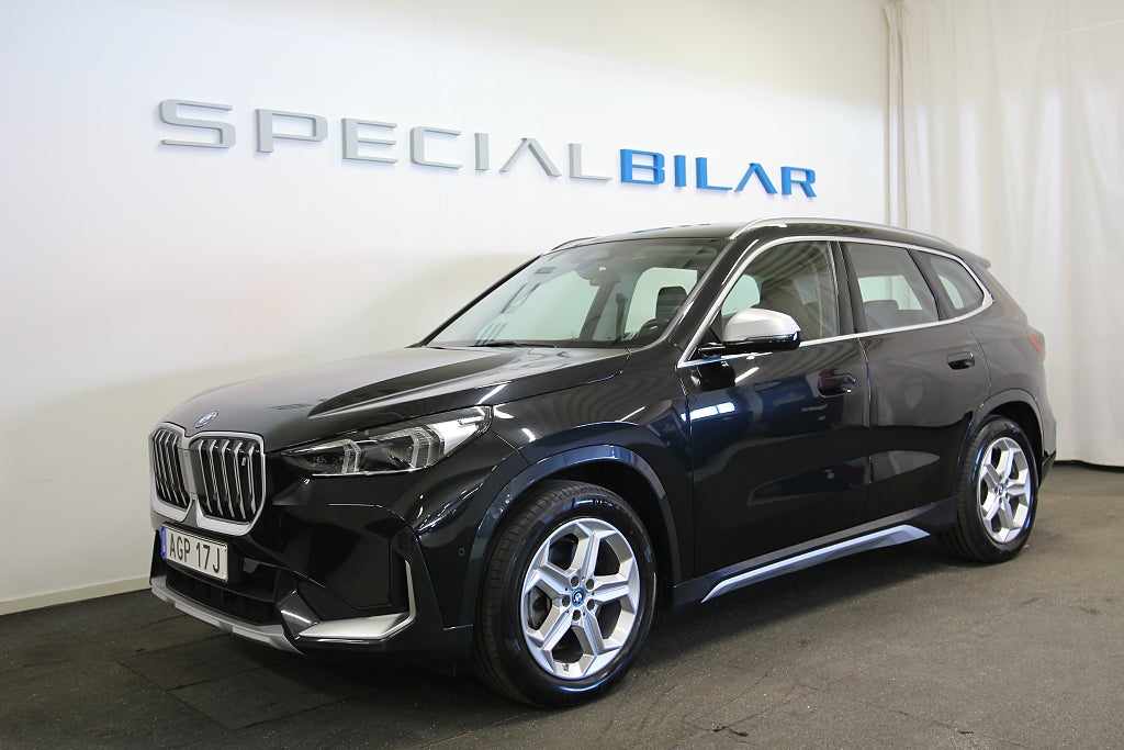 BMW X1 i xDrive30 xLine Premium Backkamera Dragkrok Keyless
