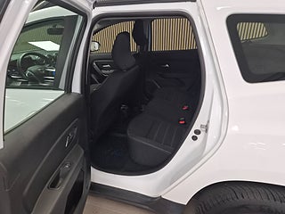 Dacia Duster 1.5 Blue dCi 4x4 Euro 6 — bild 8 av 12