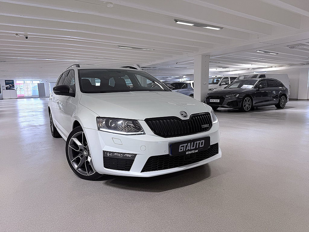 Skoda Octavia 2.0 TDI RS  4x4 184hk Värmare Adaptiv Farthållare Drag