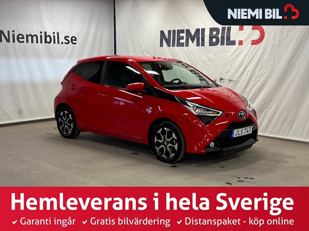 Toyota Aygo 5-dörrar 1.0 VVT-i X-PLAY S&V-däck/Kamera/M-värm