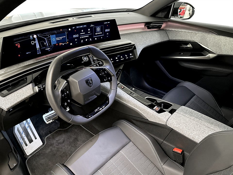 Bild på Peugeot 5008 GT Hybrid 145hk Aut 7-SITS B-KAMERA CARPLAY