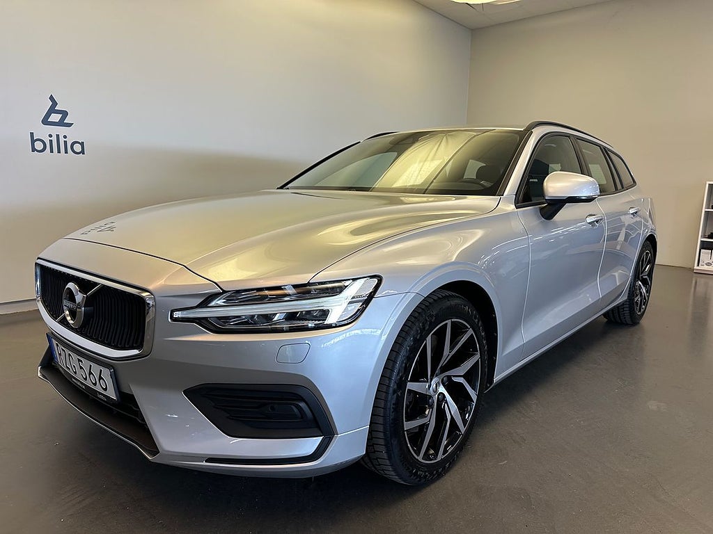 Volvo V60 T5 Momentum Edition / Dragkrok / Sensorer Bak/F...