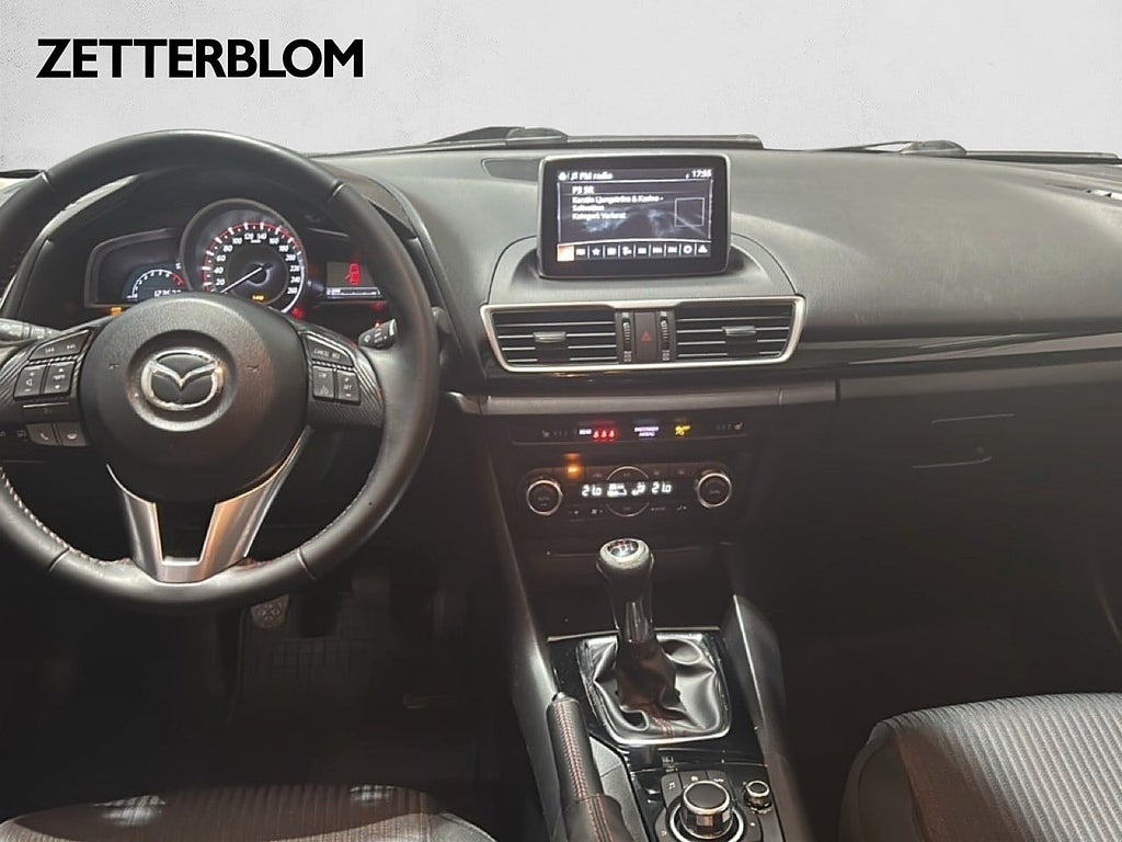 Halvkombi Mazda 3 10 av 18