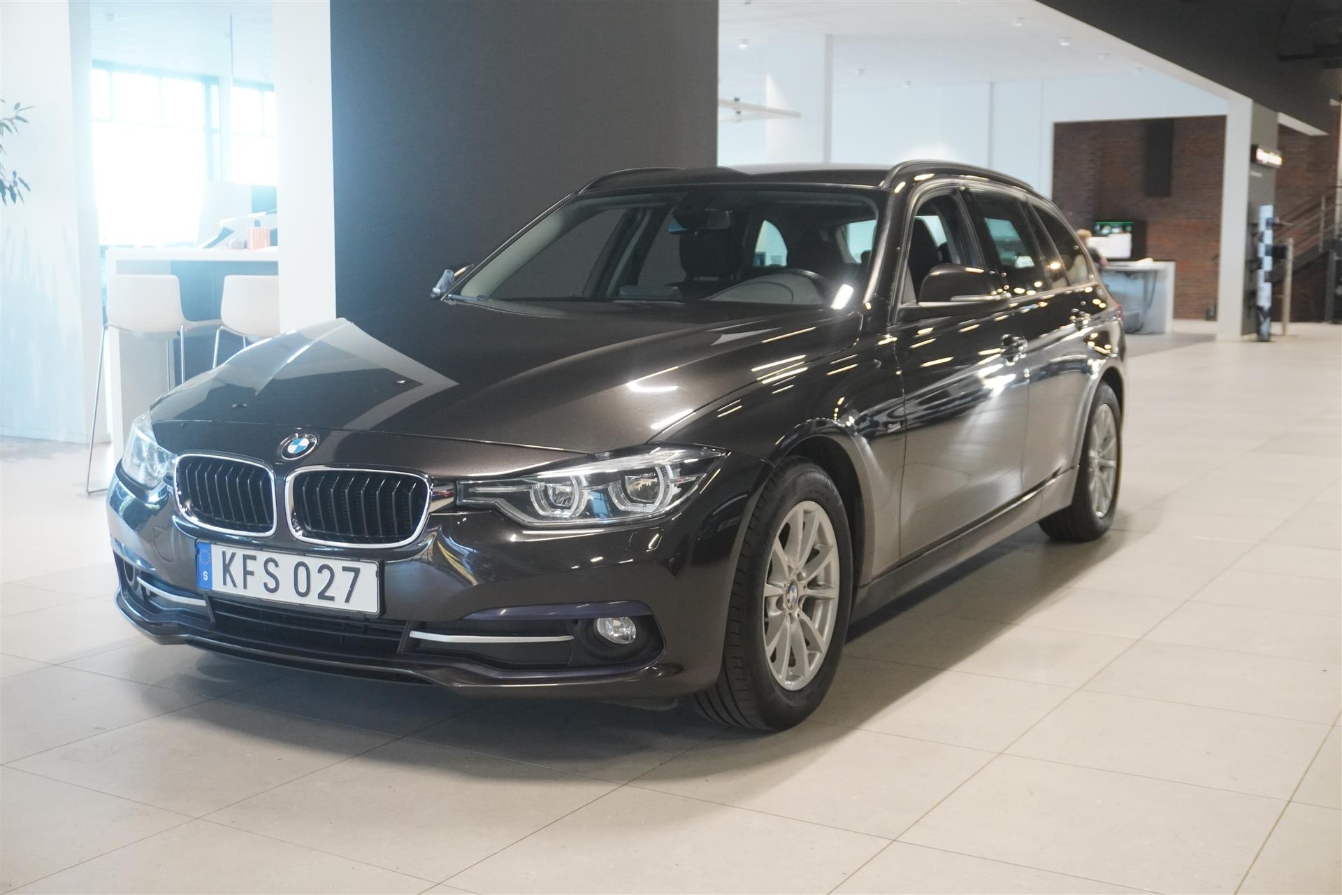 BMW 318 2016, bild 7/38
