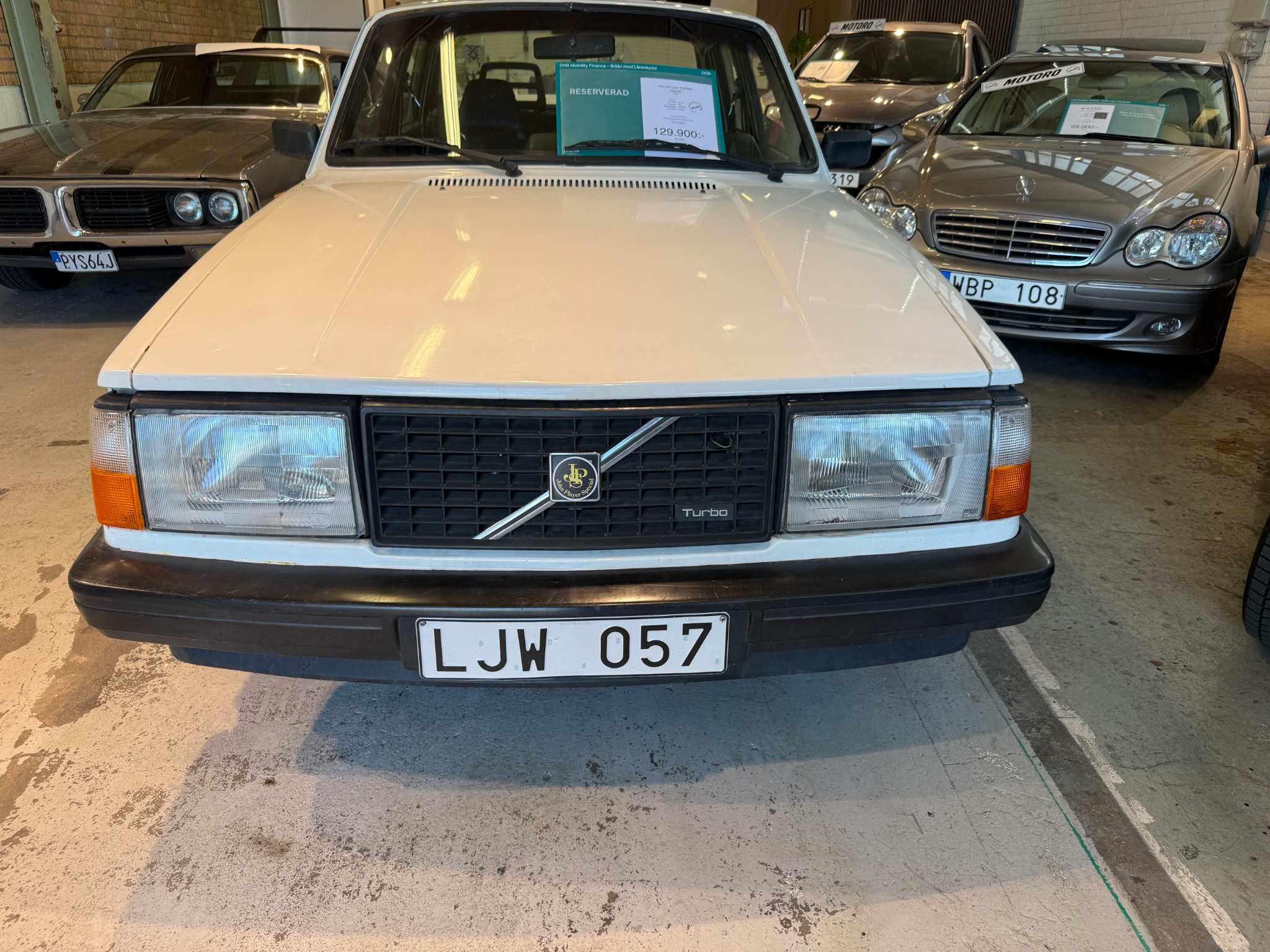 Volvo 244 240 Turbo Special 1983, kuva 2/33