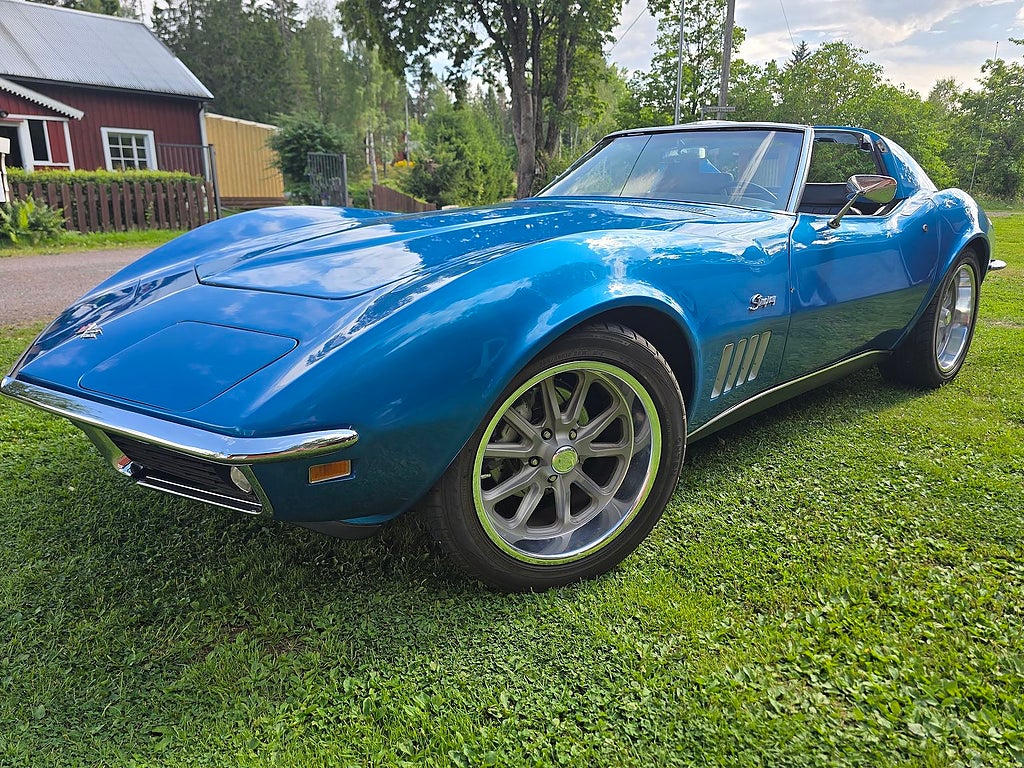 Chevrolet Corvette Stingray 6.0 V8