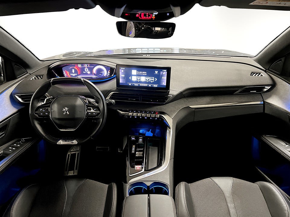 Bild på Peugeot 5008 GT 1.2 PT 130hk Aut 7-SITS B-KAMERA CARPLAY