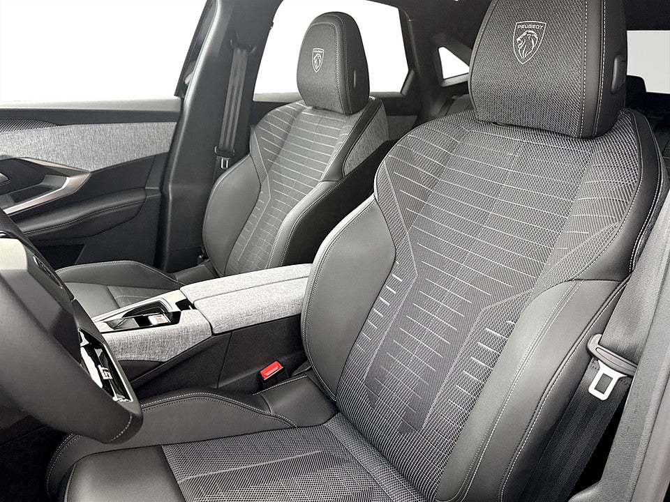 Bild på Peugeot 3008 GT Hybrid 1.2 PT 145hk Aut B-KAMERA CARPLAY