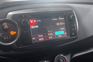 Halvkombi Toyota Yaris 23 av 39