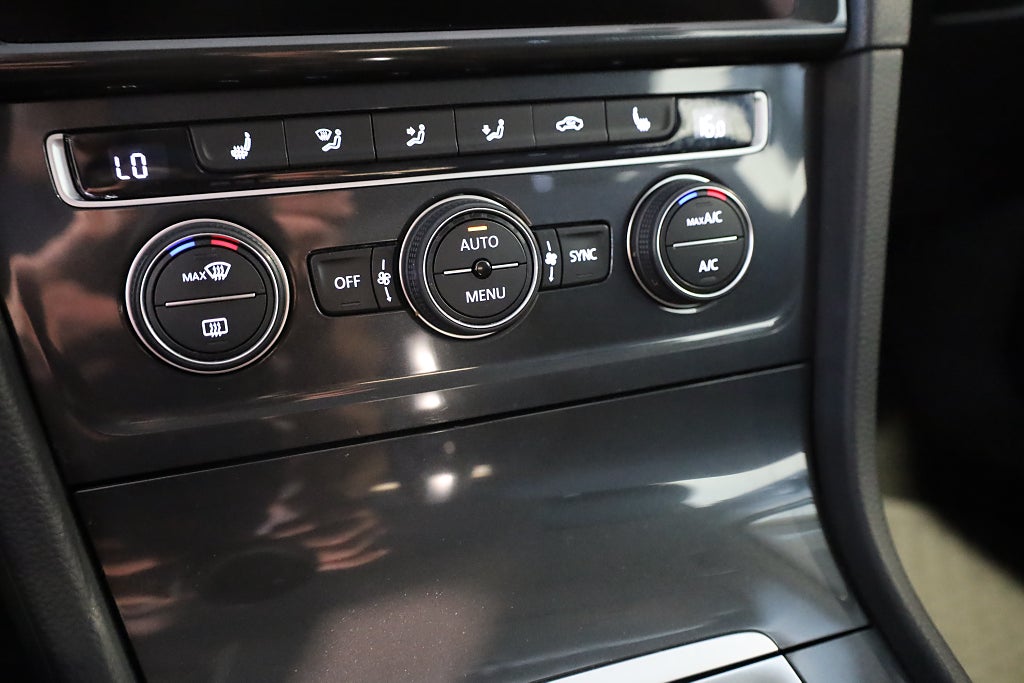 Volkswagen Golf 5-dörrar 1.0 TSI AUT CarPlay PDC Pluspaket 2018