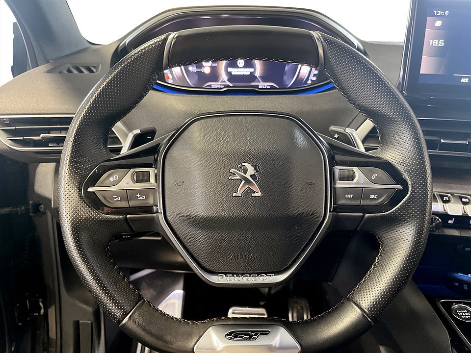 Bild på Peugeot 5008 GT 1.2 PT 130hk Aut 7-SITS B-KAMERA CARPLAY