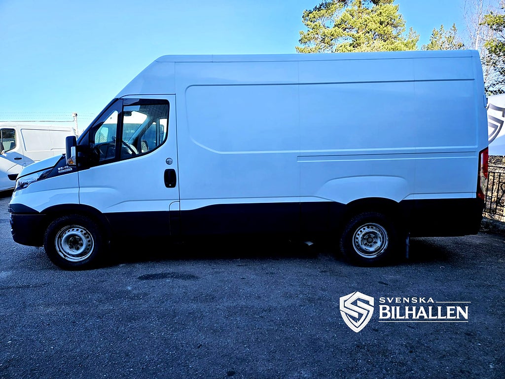 Iveco Daily 2.3 JTD Hi-Matic Momsbil Webasto Drag Servad Besiktad