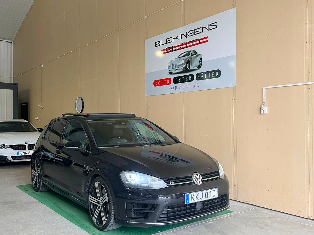 Volkswagen Golf 5-dörrars R 2.0 4Motion NAVI PANORAMA B-KAMERA HELSKINN