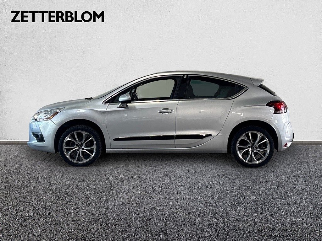 Halvkombi DS Ds4 2 av 13