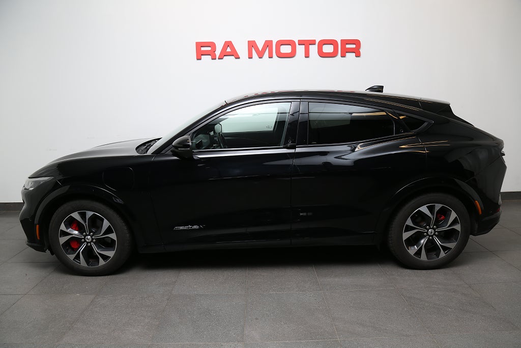 Ford Mustang Mach-E Long Range AWD 351hk Teknikpaket Drag 2021