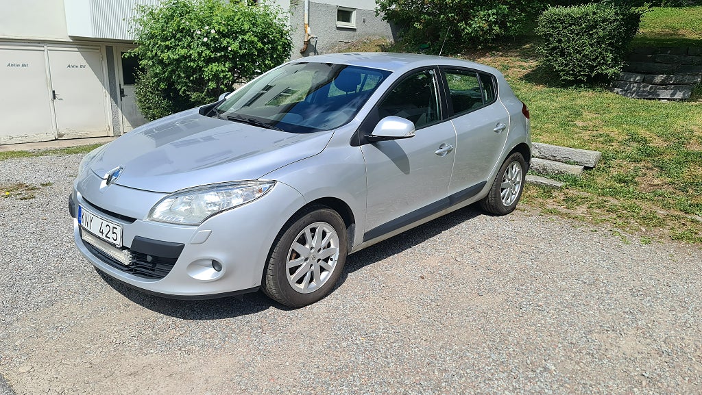 Renault Mégane 1.5 dCi Euro 5 Årsskatt 1311 kr Tre brukare