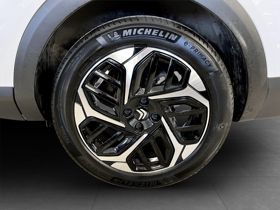 Bild på Citroën C4 X Shine 1.2 PT 130hk Aut - 360-KAMERA, CARPLAY