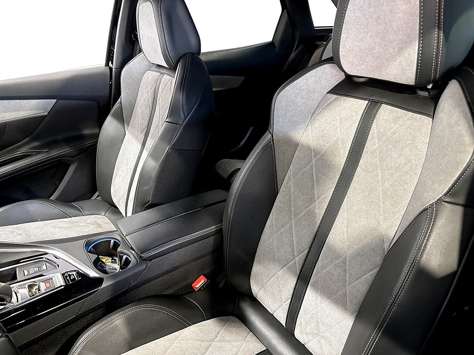 Bild på Peugeot 3008 GT PHEV AWD 300hk Aut B-KAMERA NAVI