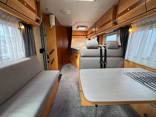 Husbil-halvintegrerad Sunlight T63 5 av 20