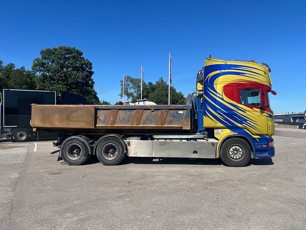 Scania R560 V8 6x4 Lastväxlare, Tandem
