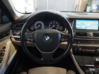 Kombi BMW 520 10 av 24