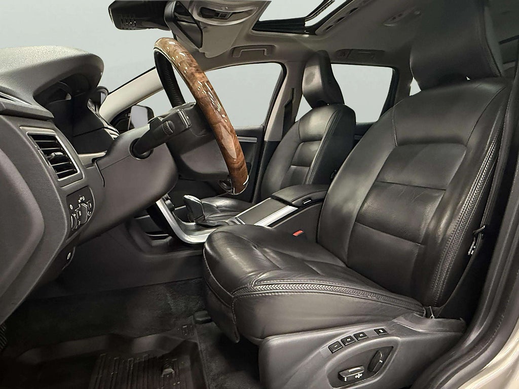 Volvo XC70 D5 AWD Geartronic Summum 2 Ägare - miniatyr 11