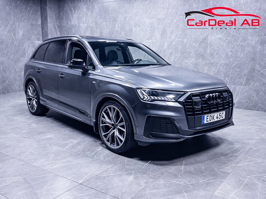 Audi Q7 50 TDI Q S-Line 7-Sits Värmare Pano 360° BOSE *SE SPEC*