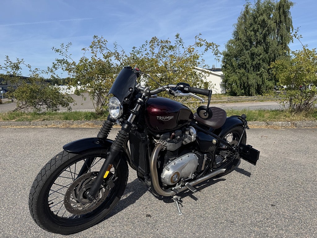 Triumph Bonneville Bobber 2017 - miniatyr 7