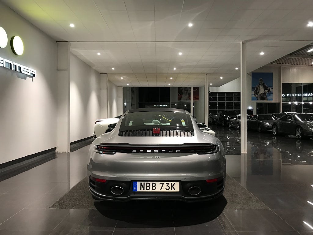 Porsche 911 Carrera S 2020 - miniatyr 4